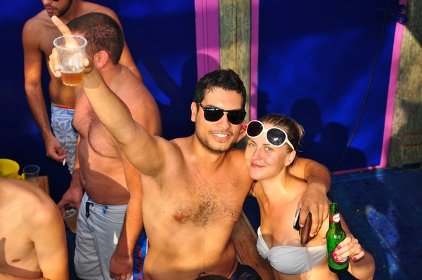 Champagne Showers @ Edde Sands